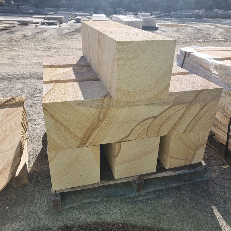 Retaining Wall Blocks of all lengths, colours and grades.